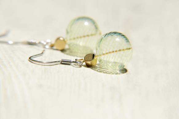 Glass earrings / 簡約感 / 法式旋轉圓舞曲玻璃球耳環 / 耳飾 - 綠色森林 ( 可改夾式 ) 第1張的照片