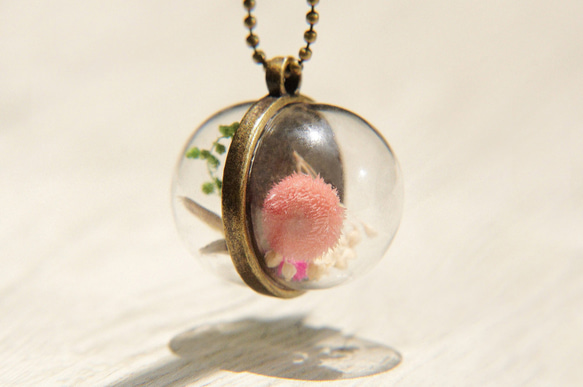 flower necklace / 森林系 / 透明感玻璃球乾燥花項鍊 -浪漫花朵的雙面世界 double world 第1張的照片