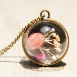 flower necklace / 森林系 / 透明感玻璃球乾燥花項鍊 -浪漫花朵的雙面世界 double world 第5張的照片