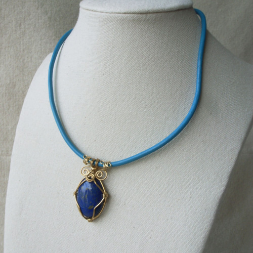 チリ産 希少 ラピスラズリと14kgfのワイヤーアートネックレス