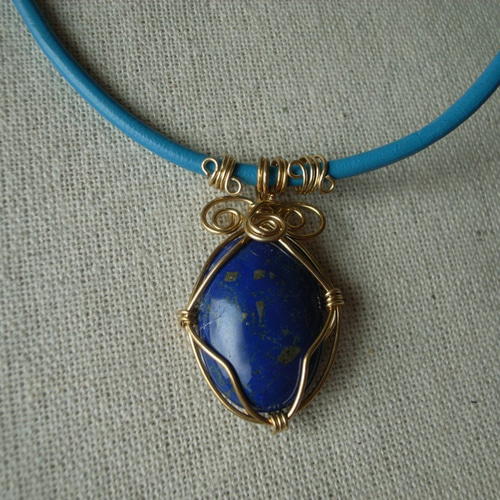 チリ産 希少 ラピスラズリと14kgfのワイヤーアートネックレス