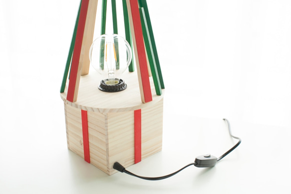 聖誕禮物聖誕樹風格禮物盒造型LED檯燈 第4張的照片