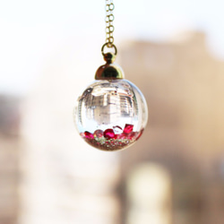 *ロージーガーデン*甘いピンクのバラ雪の水晶玉点滅フローガラスのネックレス 5枚目の画像
