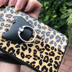 帶有施華洛世奇貓環豹紋的 iPhone 手機殼 第4張的照片