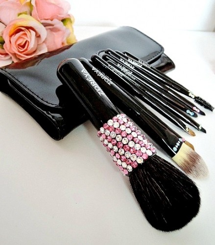 訳あり☆未使用☆スワロフスキーのメイクアップブラシセット★B 訳あり☆未使用☆スワロフスキーのメイクアップブラシセット☆B 【公式