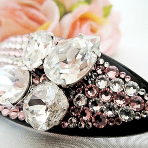 ビジュー❤️スワロフスキー❤️バレッタ リトルムーン 送料無料 バレッタ スワロフスキー ビーズ フラワー