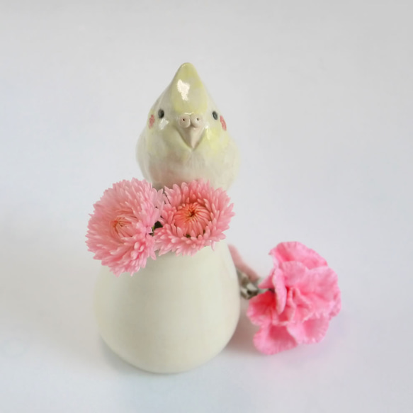&lt;母親節禮物&gt;康乃馨和小形鸚鵡單輪刺（陶鳥） 第3張的照片