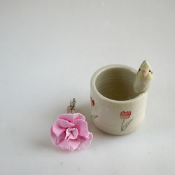 &lt;母親節禮物&gt;康乃馨和小形鸚鵡附件盒（陶鳥） 第3張的照片
