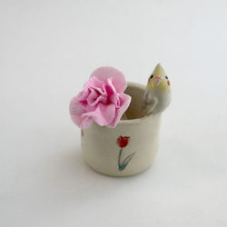 &lt;母親節禮物&gt;康乃馨和小形鸚鵡附件盒（陶鳥） 第1張的照片