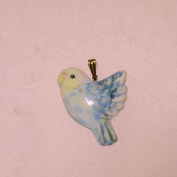 藍鳥鸚鵡吊墜（陶鳥） 第4張的照片