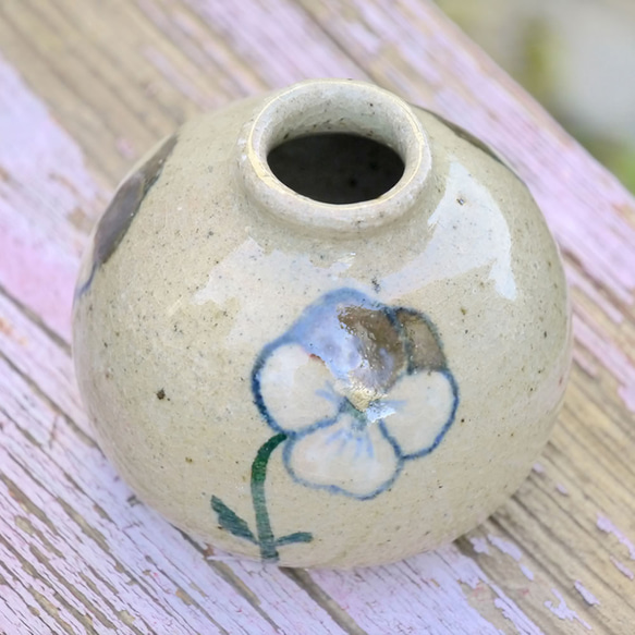 小罐“三色堇”（單輪陶器） 第3張的照片