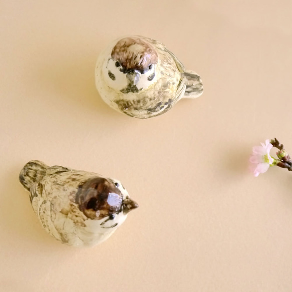 陶器の小鳥の置物「2羽の福良スズメ」 2枚目の画像