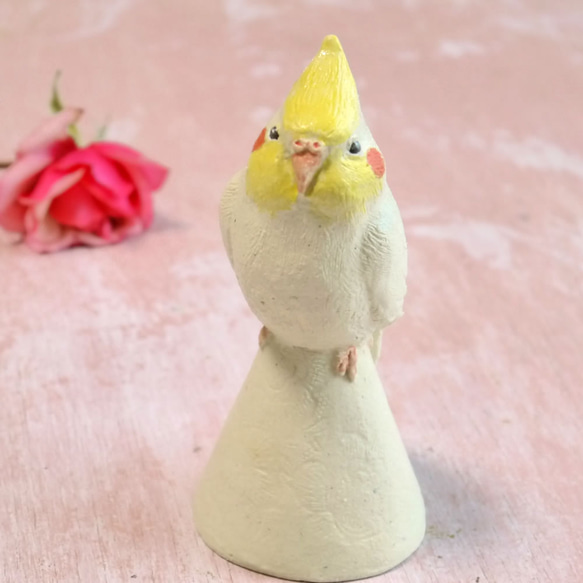 『数量限定ハンドメイド2019』オカメインコ （小鳥の陶器の置物） 2枚目の画像