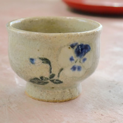 民間藝術風格的茶杯“三色堇” 第1張的照片
