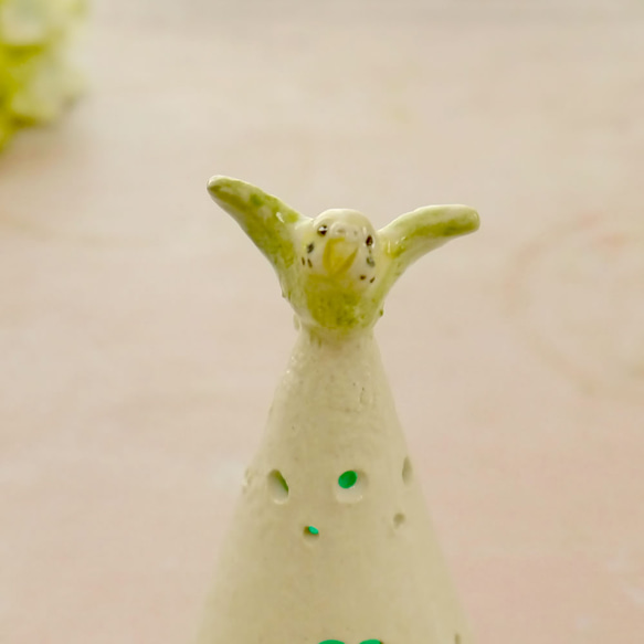 Creema限定 セキセイインコの白いクリスマスツリー（陶器の明り取り