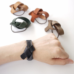 手縫ヘアゴムがブレスレットに♬2way イタリアンレザーヘアタイブレスレット＜実用新案登録第3217721＞/プレゼント 6枚目の画像