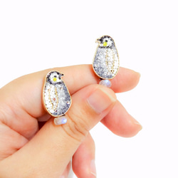 chiching棋青設計手工珠寶飾品 馬賽克Mosaic系列 國王企鵝baby月光石耳環 接單製作 第1張的照片