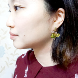 好一朵美麗的茉莉花耳墜 Jasmine earrings 粉色摩根石 茉莉飾品 預購 第2張的照片