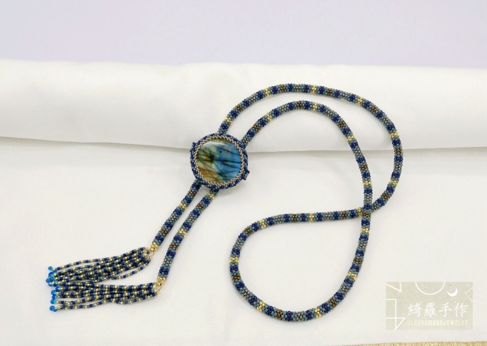 [绮罗作作]ビーズ。月の女神。ラブラドライト調節可能なワンピースペンダント