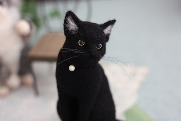 羊毛フェルト しあわせを運ぶ リアルな黒猫さん (大) 羊毛