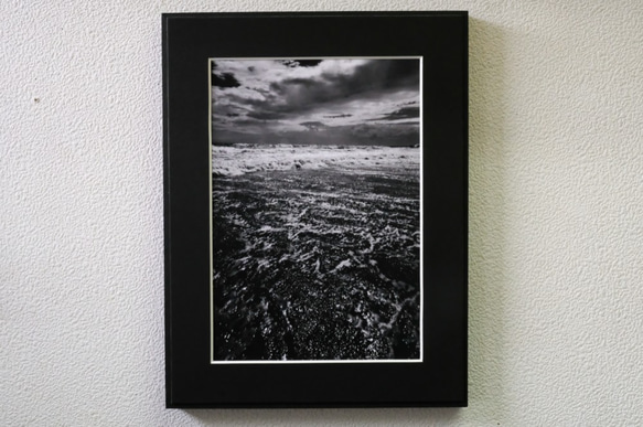 A4 美術照片 017 海岸波浪天空雲霧面板飾面單色黑白照片室內照片銷售郵購 第1張的照片