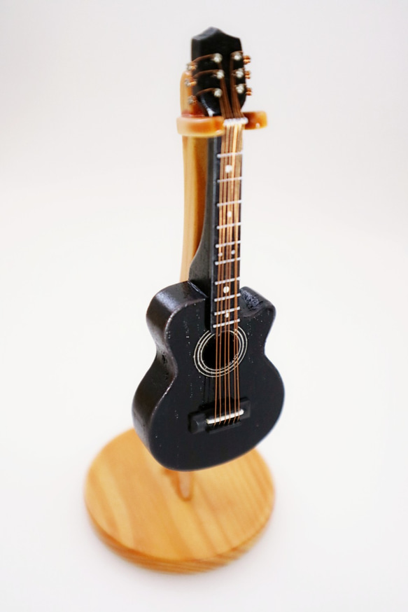 【黑色缺角吉他】mini guitar 質感迷你居家擺飾禮物 音樂人 模型 第3張的照片