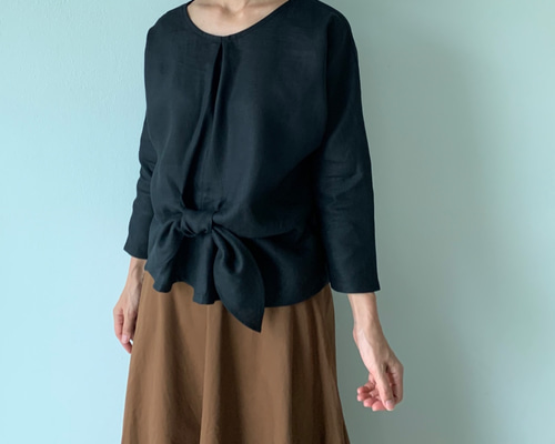 ハンドメイド　リネンのブラウス　黒 1_ce19a043dfb96f5b2d7c9cd14af0