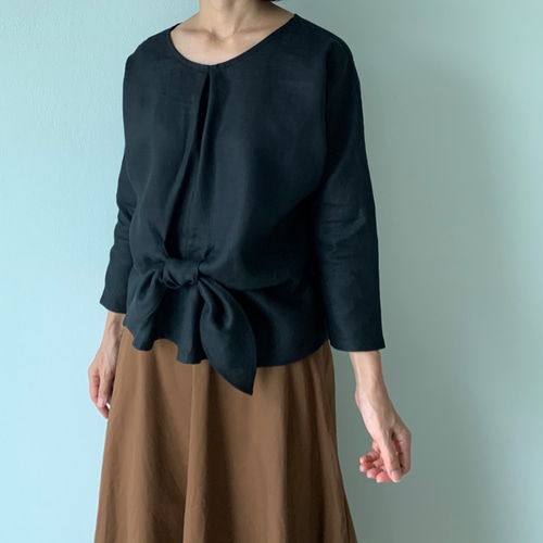 ハンドメイド リネンのブラウス 黒