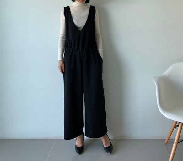 エンチャール　サロペットパンツ【黒】　完売品！美品！ 完売品！ enchar エンチャール サロペットパンツ ネイビー