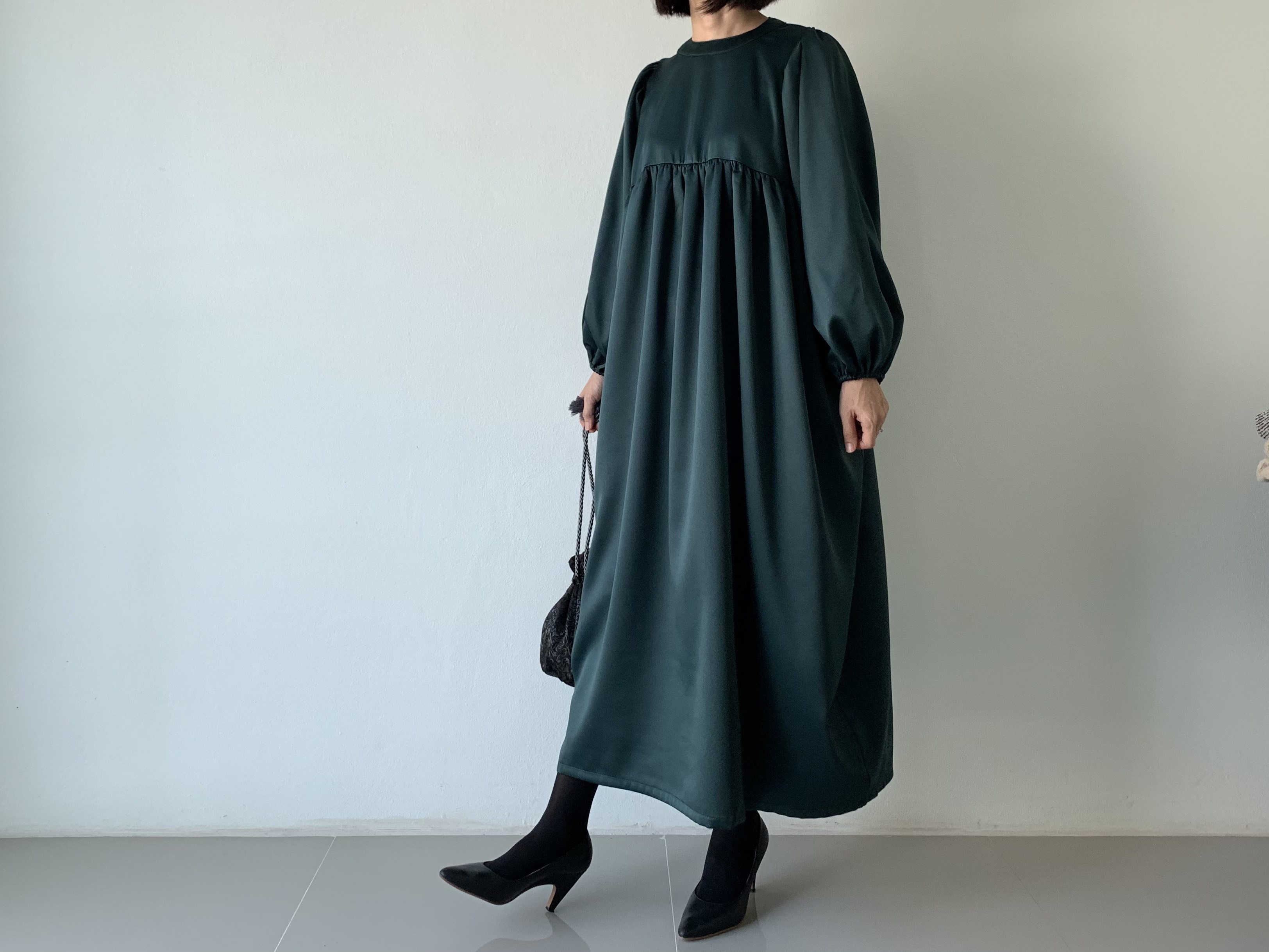 ワンピース　ドレスM 新品タグ付き　36サイズCARVEN