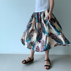 残り１枚　フレアギャザースカート  シンプル  ハーフリネン  麻　フェザー柄 4枚目の画像