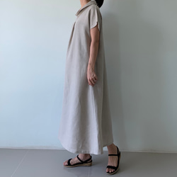 美しく体型カバー。上品さが漂う大人の日常着。半袖へちま襟リネンワンピース　生成り色 2枚目の画像
