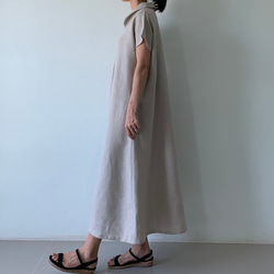 美しく体型カバー。上品さが漂う大人の日常着。半袖へちま襟リネンワンピース　生成り色 3枚目の画像