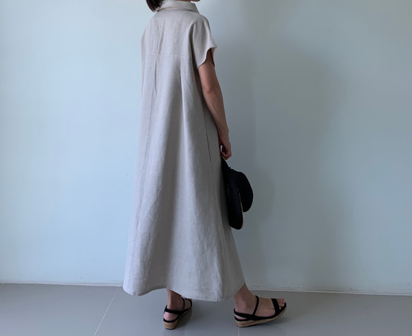 美しく体型カバー。上品さが漂う大人の日常着。半袖へちま襟リネンワンピース　生成り色 4枚目の画像
