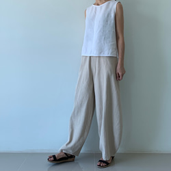 ゆったりなのに、スッキリ見せ。美しい立体シルエットが叶う、切り替えリネンロングパンツ　生成り色　　 7枚目の画像