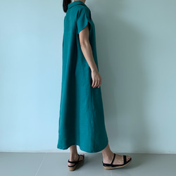 美しく体型カバー。上品さが漂う大人の日常着。半袖へちま襟のリネンワンピース　ピーコックグリーン色 5枚目の画像