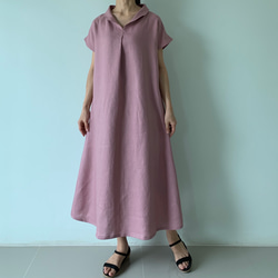 美しく体型カバー。上品さが漂う大人の日常着。半袖へちま襟リネンワンピース　アースカラースモーキーパープル色 4枚目の画像