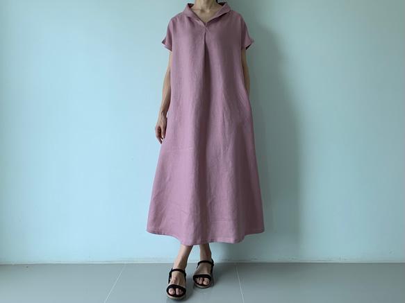 美しく体型カバー。上品さが漂う大人の日常着。半袖へちま襟リネンワンピース　アースカラースモーキーパープル色 9枚目の画像