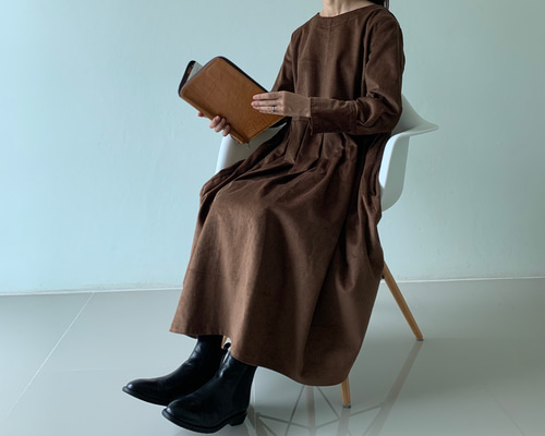 MHL. ロングワンピース コーデュロイ ダークブラウン 1_5653eb49dffad69a356f1443c926