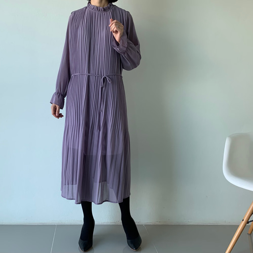 プリーツプリーズ　長袖ワンピース ラベンダー ラベンダーパープルプリーツシフォンワンピース 長袖 ワンピース