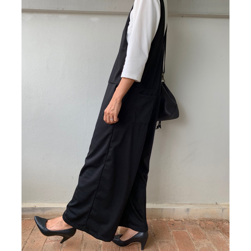 サロペットパンツ 黒オールインワンストレッチVネック サロペットパンツ 黒オールインワンストレッチVネック