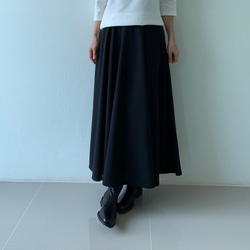 たっぷりフレアが美しい。グッと気分が上がるレディ感溢れるサーキュラーロングスカート。3サイズ。黒　PLS01BK  F 3枚目の画像