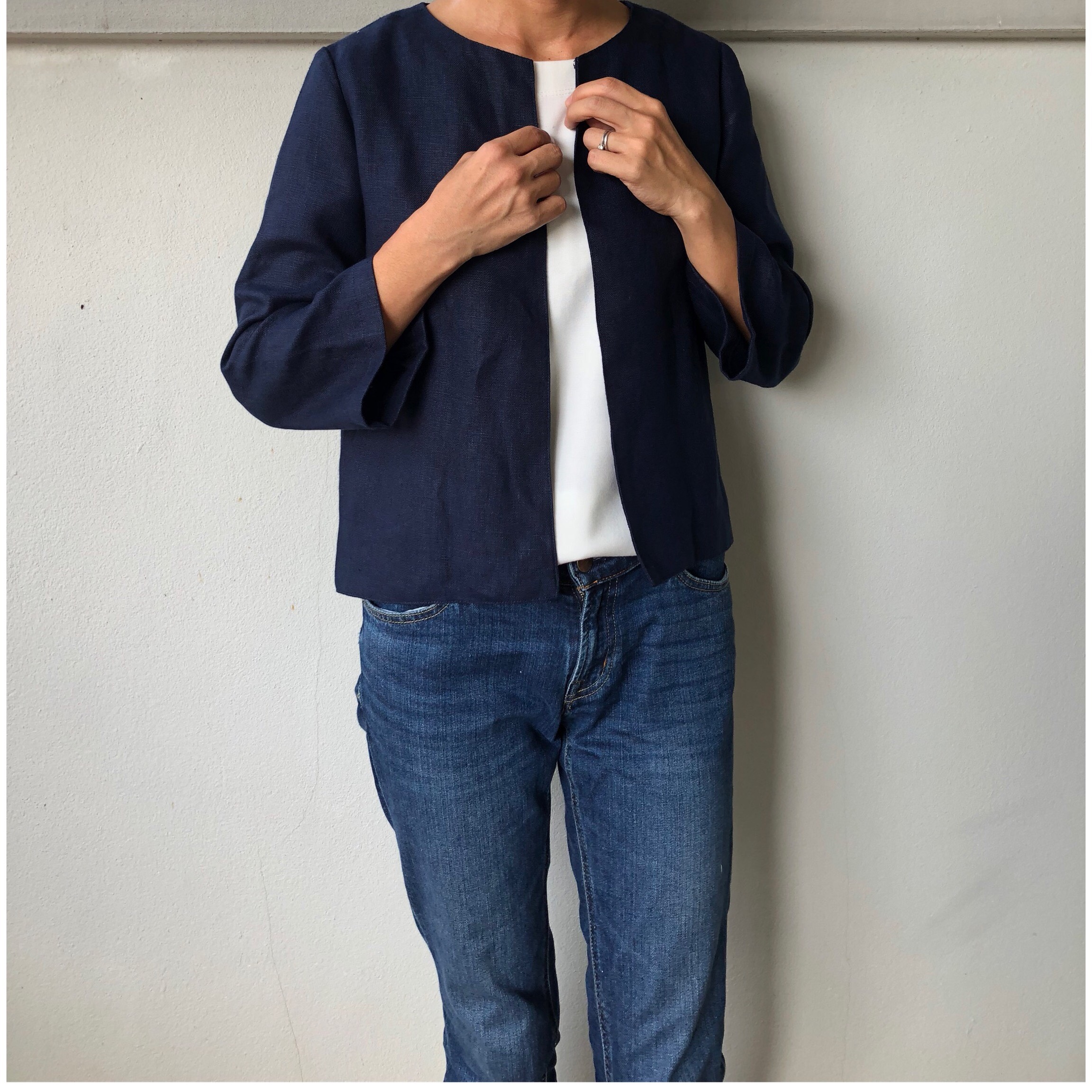 流行に左右されない。長く着れるリネン100ジャケット。天然生活 伊藤まさこ 七分袖　紺色