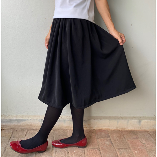 黒フレアギャザースカートとジャケット 入学式 フォーマル 