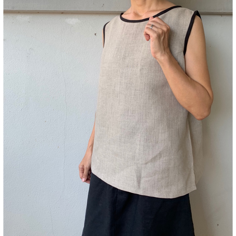 ゆったりプルオーバー ノースリーブラウス  リネン  麻 生成り色 春夏 トップス
