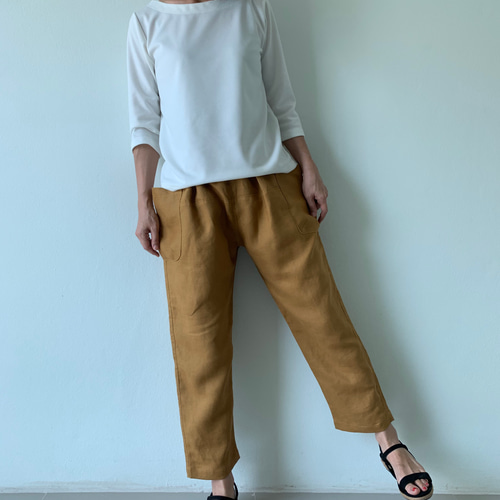 快適設計。毎日の相棒に。 楽ちんリネン100のもんぺ型パンツ。キャメル