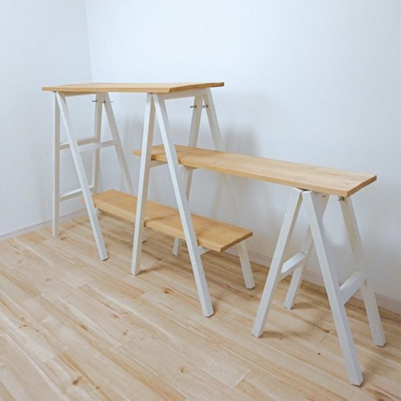 ラダーシェルフ / 折りたたみシェルフ / 組み替えシェルフ / コンパクト 【国産紀州材使用　無垢 】 1脚 ネオステイン ：幅約100cm×高さ約1 閉じた状態 ボルトで固定し開いた状態 最大 割れ アウトドア