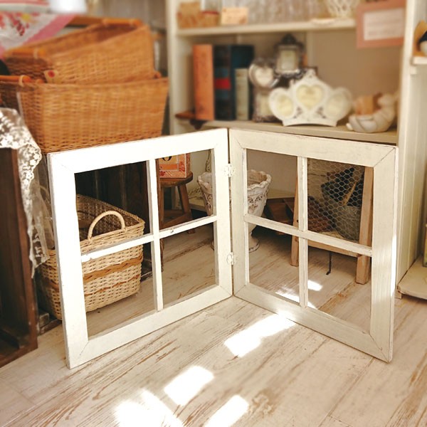 ムニュムニュ 窓枠用 棚 オーダーメイド