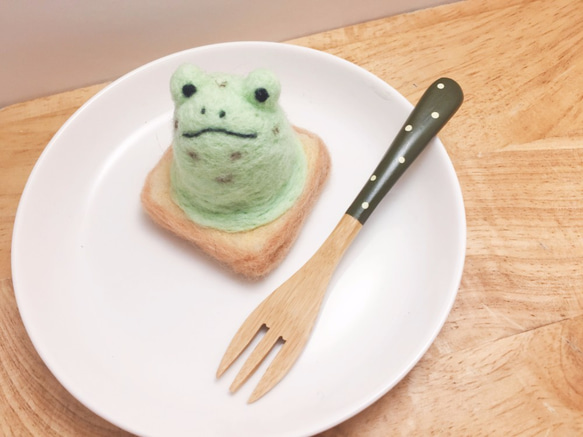 Woolfelting Ice-cream Toast_Mint Chocolate Frog 4枚目の画像