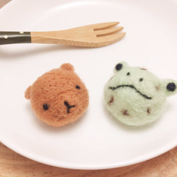 Woolfelting Mint Chocolate Frog Hair Accessories 2枚目の画像